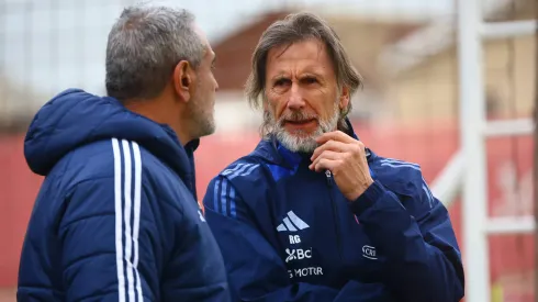 Ricardo Gareca sigue muy cuestionado en la Roja.