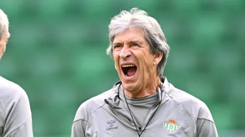 Manuel Pellegrini pone en pausa un tema clave para continuar con su plan en el Real Betis.