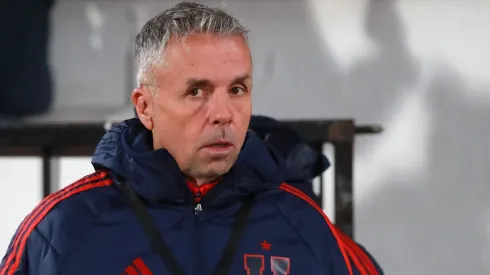 Gustavo Álvarez se va de tarro y cuenta si está dispuesto a ser el bombero de la selección chilena.