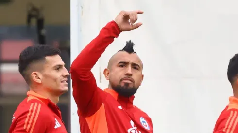 Un polémico periodista argentino carga cruelmente contra Arturo Vidal.