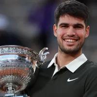 Con casi un millón de reproducciones: el hermoso gesto de Carlos Alcaraz tras ganar la final de Roland Garros