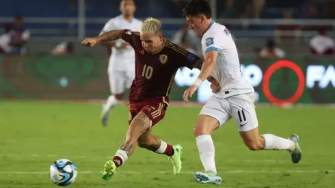 Charrúas y Venezolanos se enfrentan en el marco de la Fecha 16 por las Eliminatorias.