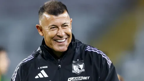 Jorge Almirón seguirá siendo el DT de Colo Colo, aunque no podrá dirigir el siguiente desafío.