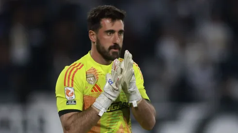 El portero albo podría estar a días de dejar Macul.