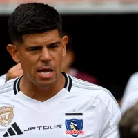 No se vio en TV: el curioso momento de Esteban Pavez minutos antes de rechazar capitanía en Colo Colo