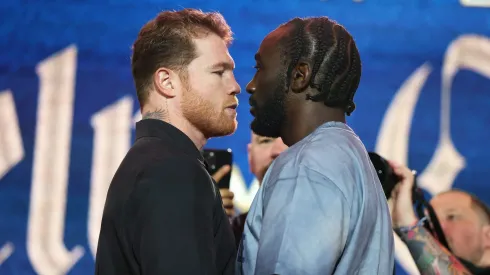 Descubre la abismal diferencia de dinero que recibirán Canelo Álvarez y Terence Crawford en su próximo combate.