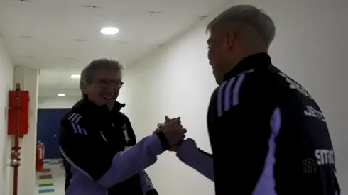 Daniel Morón y Brayan Cortés en los minutos previos al partido de Colo Colo en La Florida.