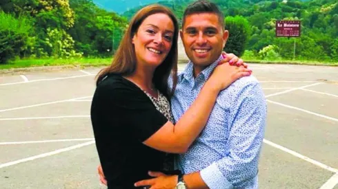 Julio Gutiérrez junto a su señora en Europa.