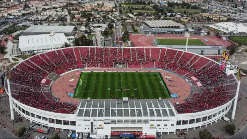 Polémica por el llamativo costo del Estadio Nacional para una empresa de ahorros.