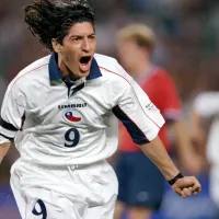 Este era el sorprendente sueldo que recibía Zamorano en Colo Colo: Revelan que hizo con los cheques