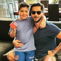 Es arquero: el increíble reconocimiento futbolístico que logró el hijo de Johnny Herrera