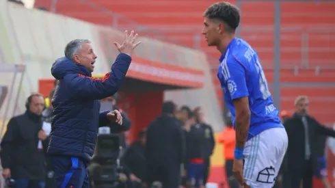 Gustavo Álvarez está cerca de perder a su regalón en la U.