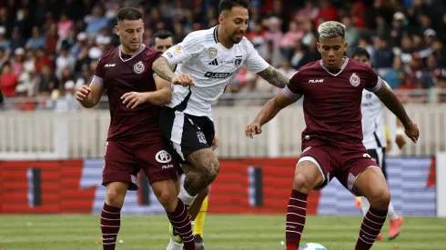Colo Colo enfrentab a La Serena por la Fecha 16 del Campeonato Nacional.