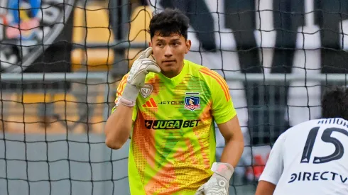 Villanueva tuvo su debut en el arco de Colo Colo.