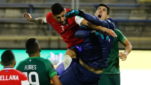 Carlos Lampe no pierde el tiempo para reaccionar ante la polémica que puede dejar a su selección tambaleando en el camino al Mundial.