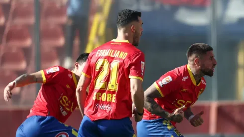 Fabricio Formiliano le da un dolor de cabeza a Unión Española.