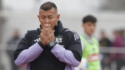 Jorge Almirón parece no encontrarle la vuelta a Colo Colo en 2025.