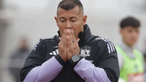Jorge Almirón no se moverá de la banca de Colo Colo.