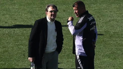 Almirón está alineado con el plan de Mosa.