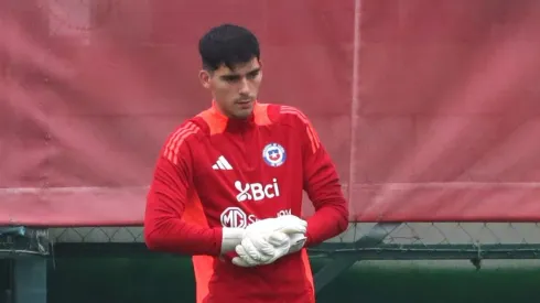 Vicente Reyes cambió de club en el fútbol inglés.