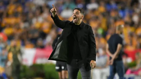 Larcamón sufre su peor momento al mando de Cruz Azul