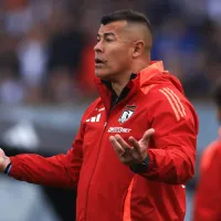 “Hay una reacción…”: ayudante de Jorge Almirón lo defiende tras nueva expulsión en Colo Colo