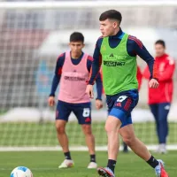 Lucas Di Yorio reaparece haciendo fútbol en el entrenamiento de U de Chile