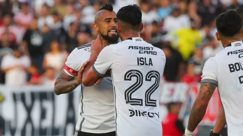 Mauricio Isla destapó que Arturo Vidal colgará los botines pronto.