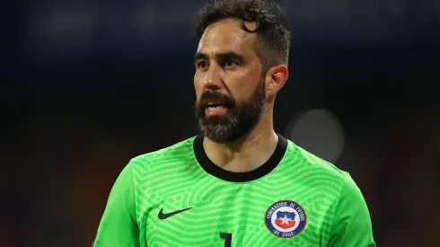 Claudio Bravo es el mejor arquero de la historia en Chile