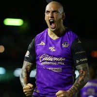 De sonar en La Roja a demandar a su equipo: ¿Qué fue del máximo goleador mundial mapuche?