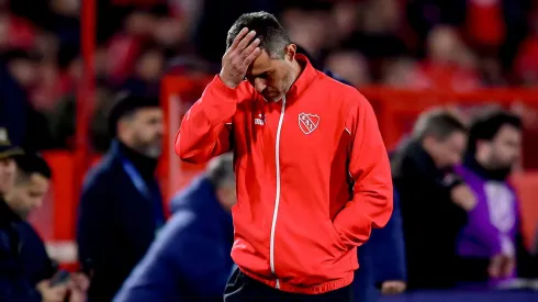 Julio Vaccari no lo pasa bien en Independiente.