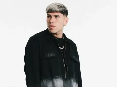 Mientras sigue cortado en Boca, Palacios sorprende como modelo de ropa