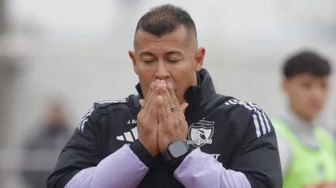 Jorge Almirón puede estar viviendo sus últimas horas en la banca de Colo Colo.