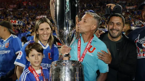 Gustavo Álvarez sabe que le falta una parte del camino en la U de Chile.