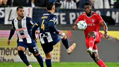 Alianza Lima logró una importante ventaja en Perú.