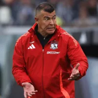 Vilipendian a Jorge Almirón por la polémica decisión que tomó en Colo Colo: “Yo no sé que tiene…”