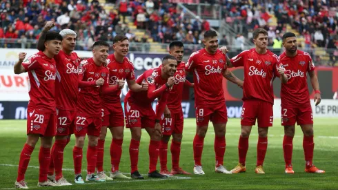 Ñublense se impuso pese a la expulsión de Federico Mateos.