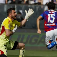 Hinchas de Colo Colo pierden la paciencia con Fernando De Paul: “Arquero del montón”