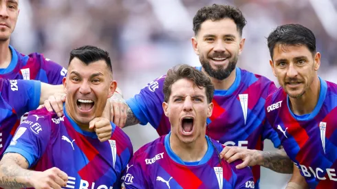 Universidad Católica celebró con todo en Macul.