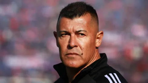 Almirón deja la banca de Colo Colo