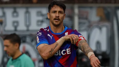 Fernando Zampedri le anotó a Colo Colo en el Monumental