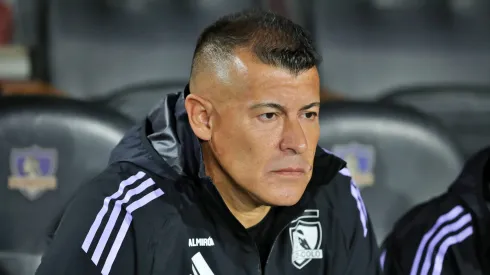 Almirón tiene las horas contadas en Colo Colo tras caer ante la UC.