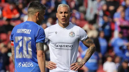 Eduardo Vargas le anotó un gol a la Universidad de Chile.