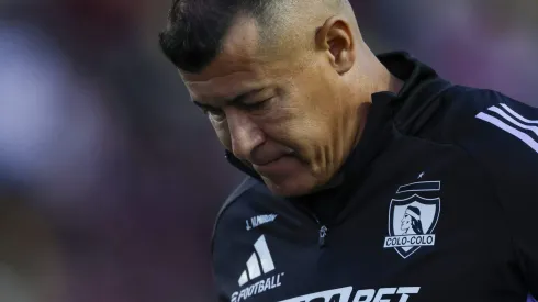Jorge Almirón deja Colo Colo tras la derrota en el clásico con la UC.