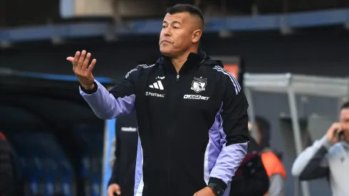 Jorge Almirón se fue de Colo Colo con mucho menos dinero del que debía recibir.