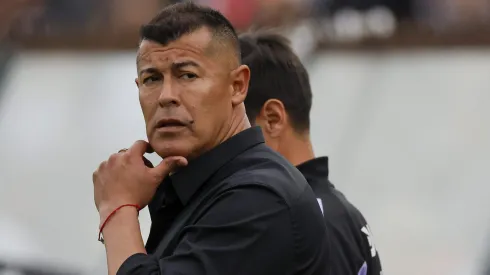 Jorge Almirón terminó su ciclo en Colo Colo en un segundo año lleno de malas decisiones.