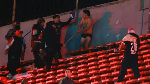 Los hinchas de Independiente lincharon a los de la "U"