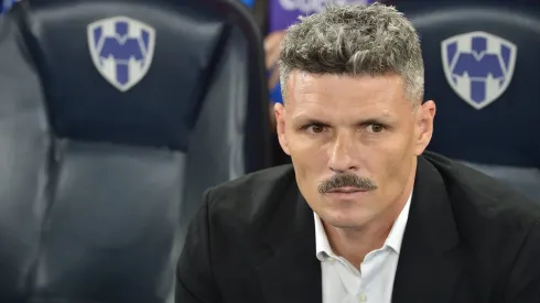 Fernando Ortiz se acerca a Colo Colo.