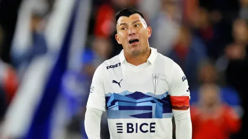 La UC quiere que sus hinchas paren con una moda bastante idiota.