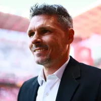 Es español, lo dirigió Manuel Pellegrini y celebra llegada de Fernando Ortíz a Colo Colo